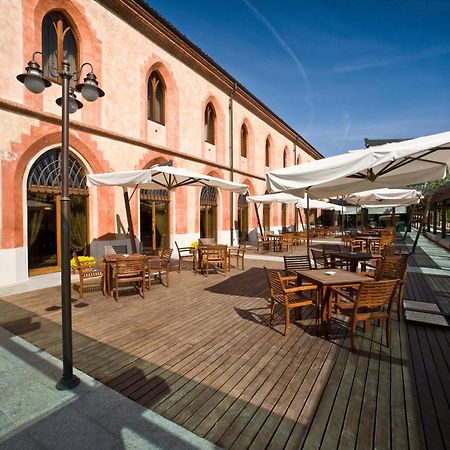 Albergo Dell'Agenzia Bra Exteriör bild
