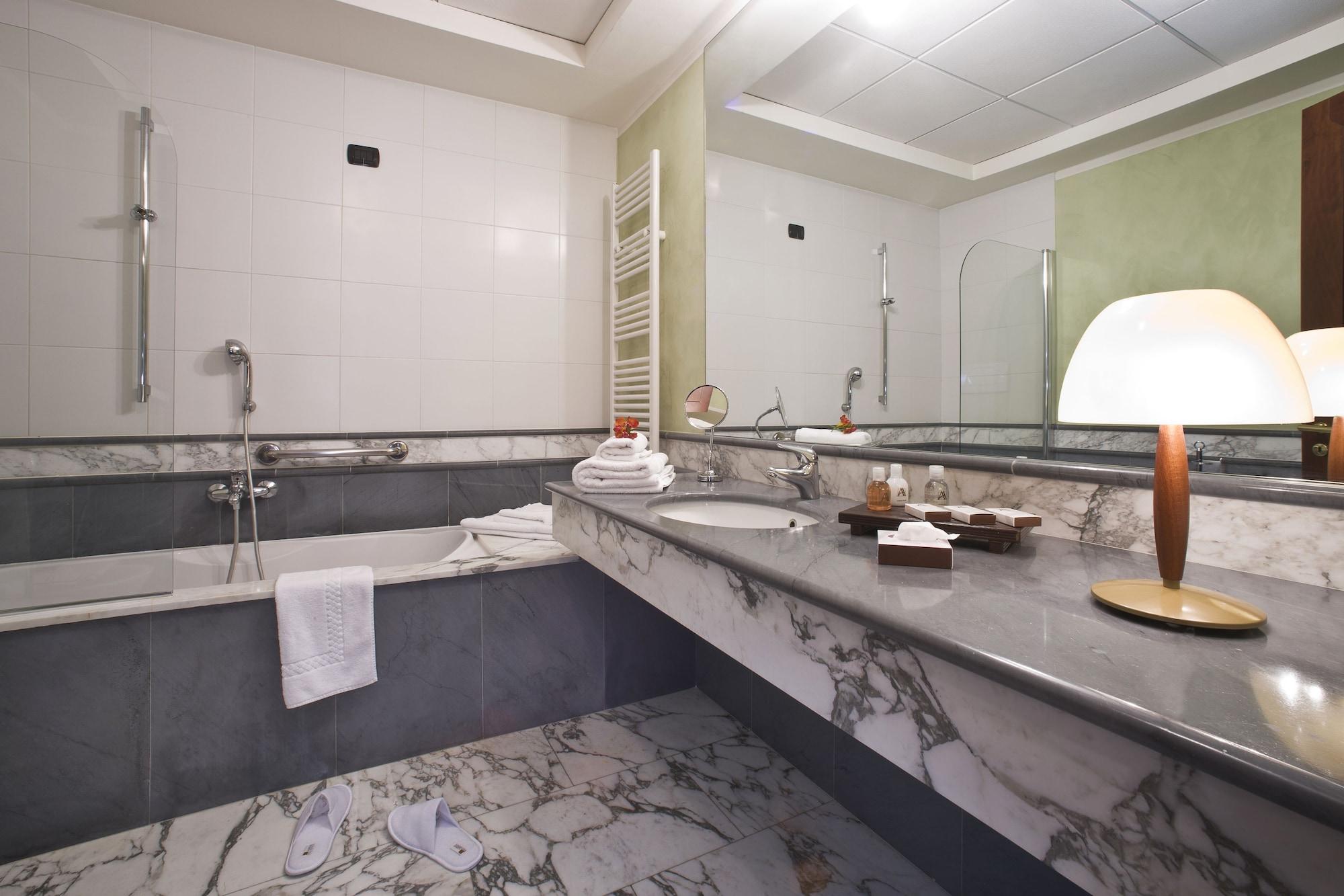Albergo Dell'Agenzia Bra Exteriör bild